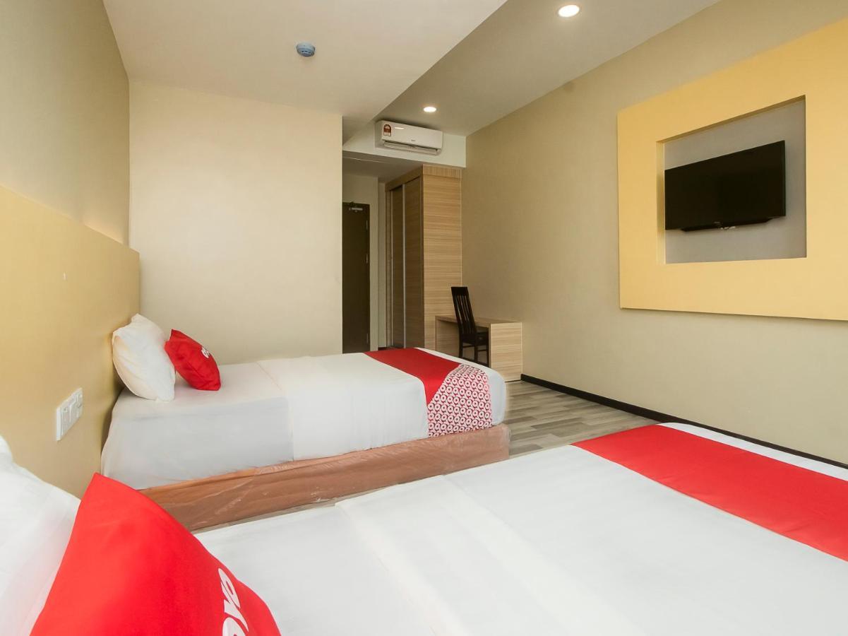 Oyo 90105 Towermas Hotel Sibu Exterior foto